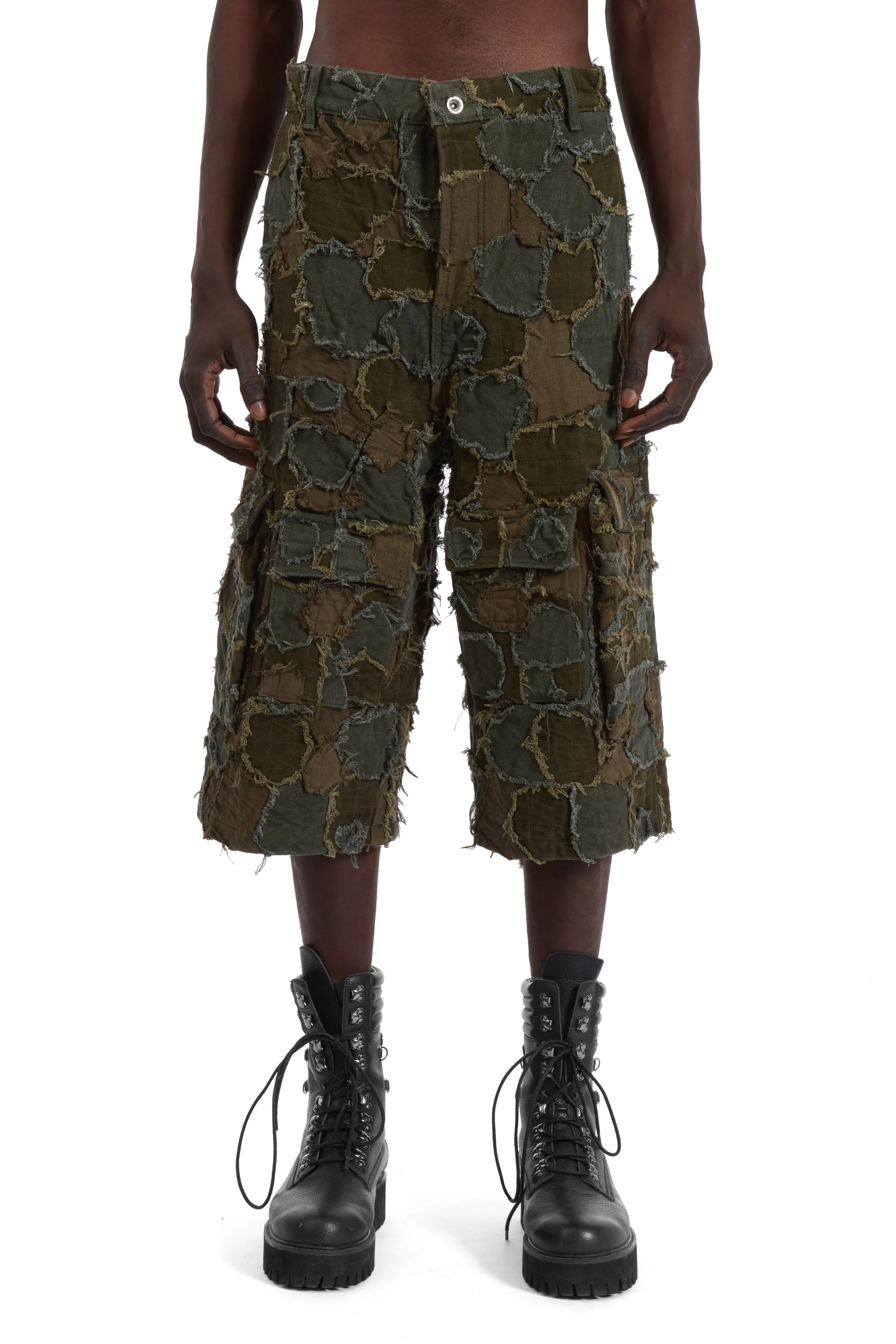 FIELD CAMO CARGO SHORT - Image 3