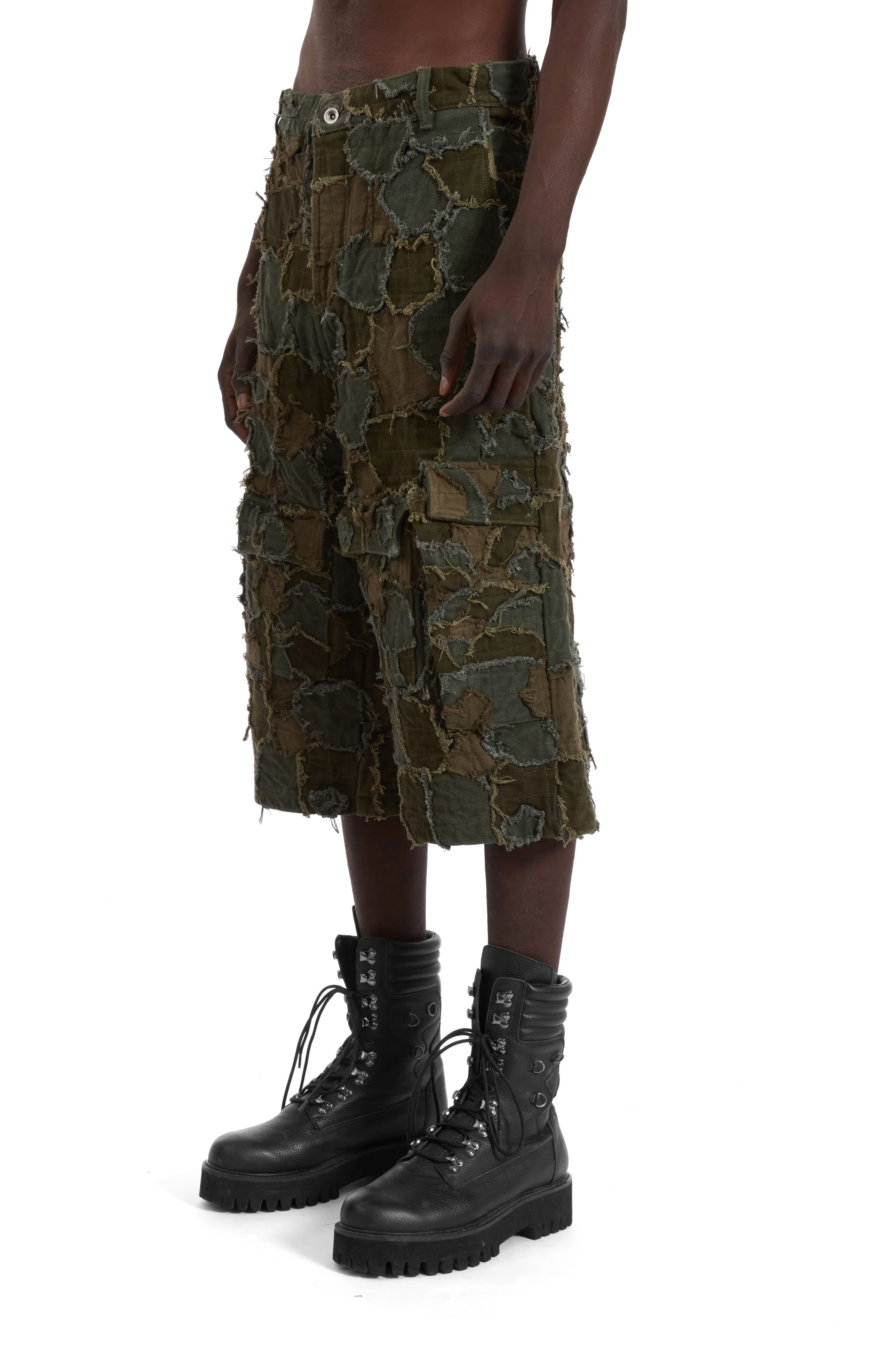 FIELD CAMO CARGO SHORT - Image 4