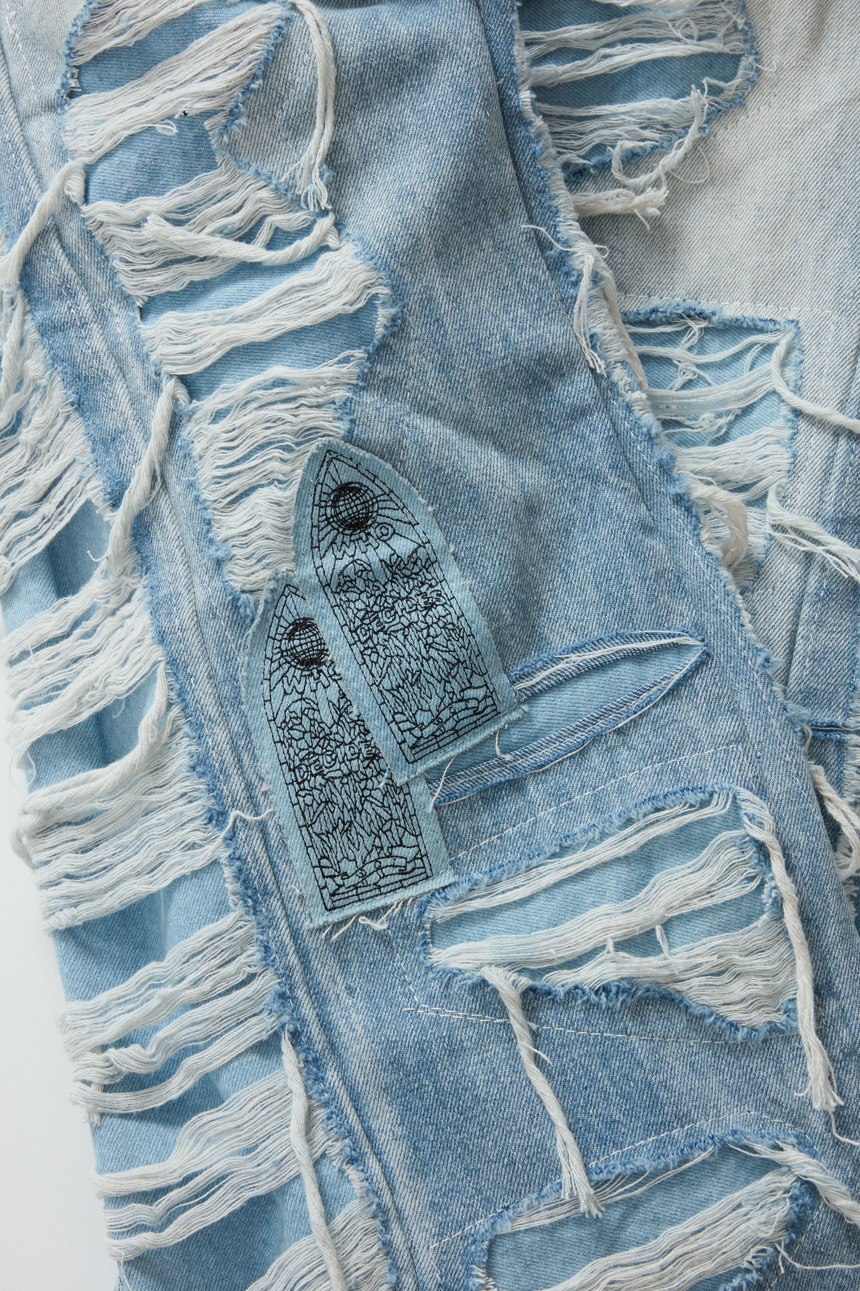 FULL DISTRESS ARCH DENIM - Image 2