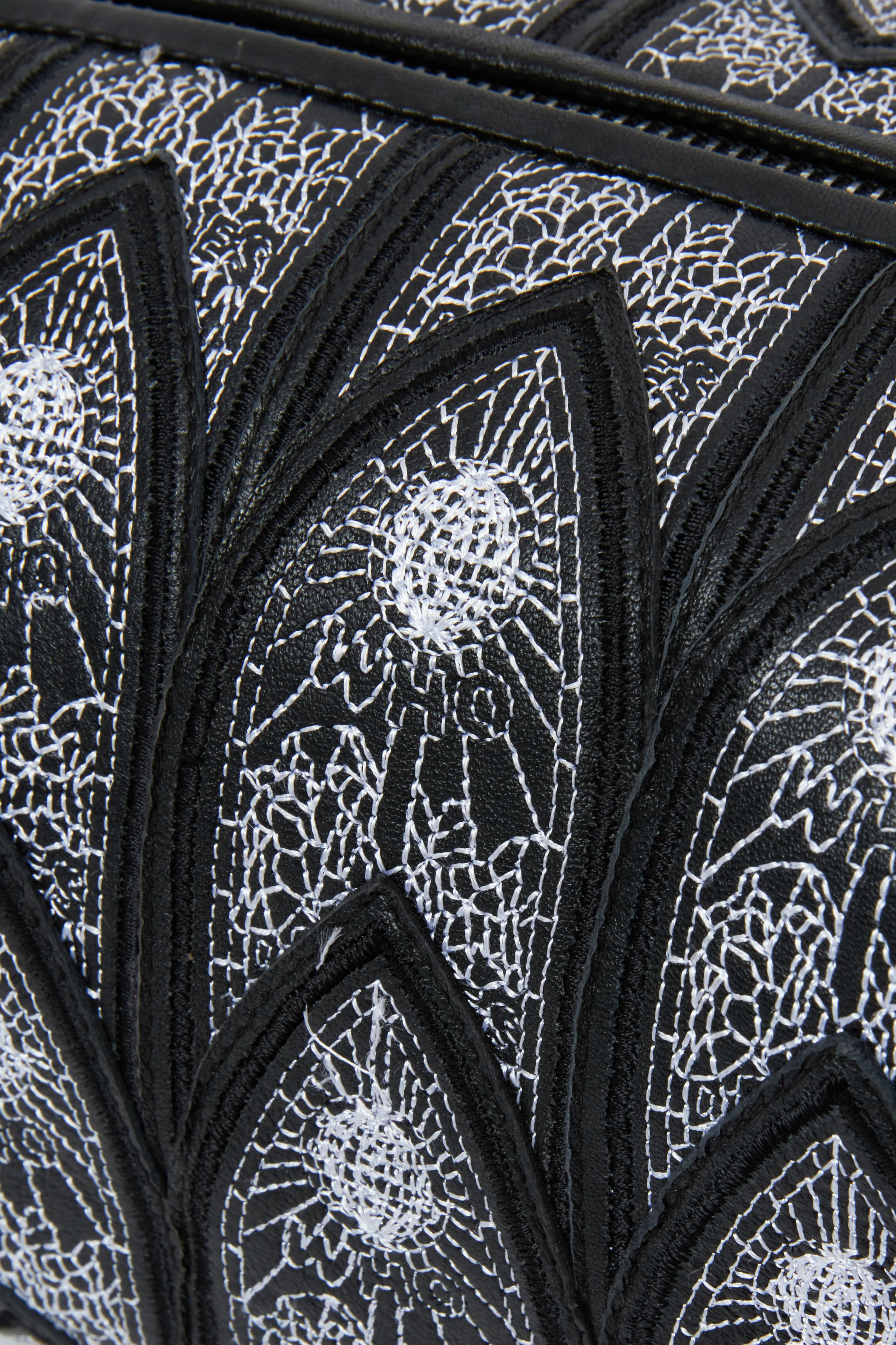 Ludlow Traveler - Image 4
