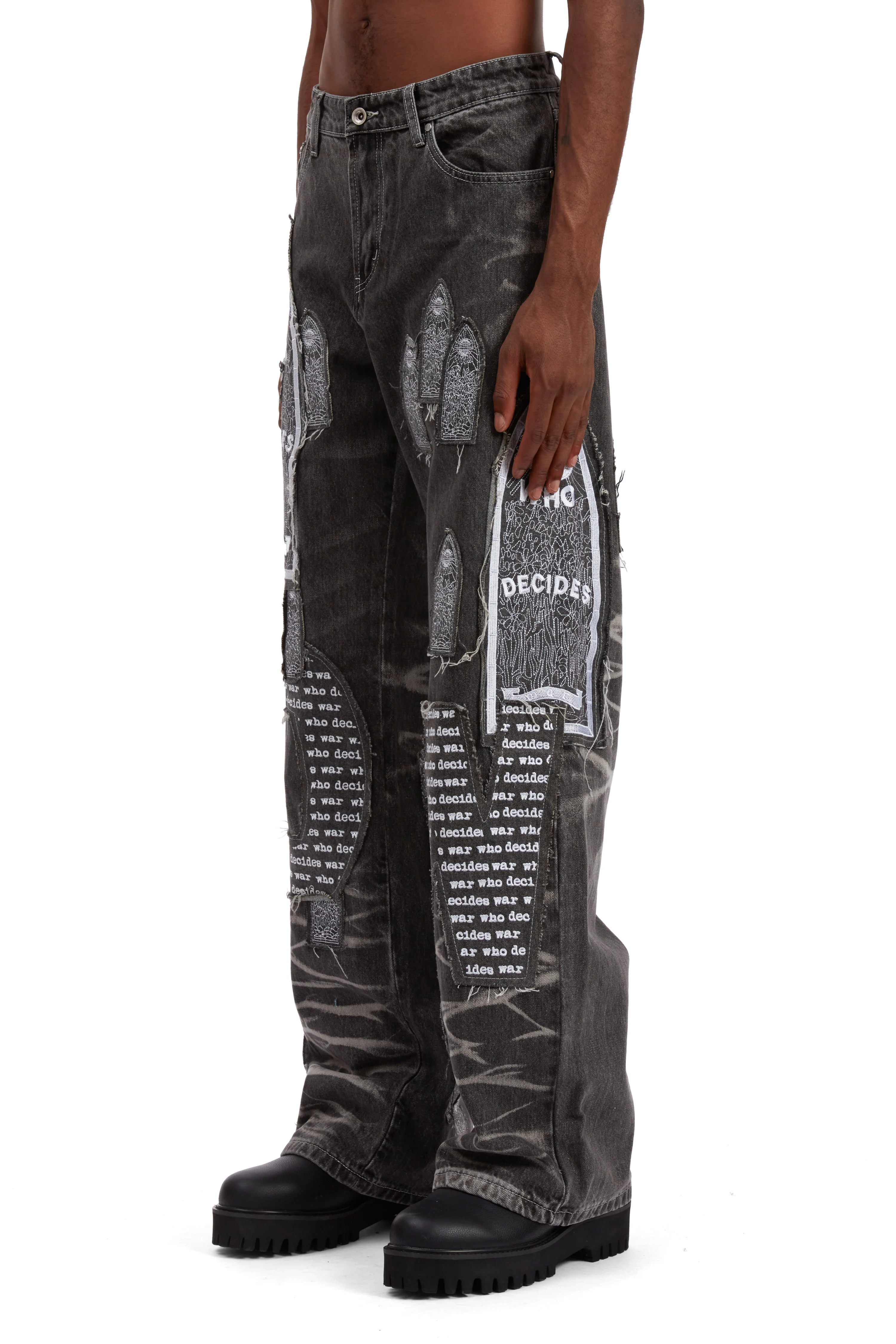 MOTIF PATCHED DENIM - Image 4