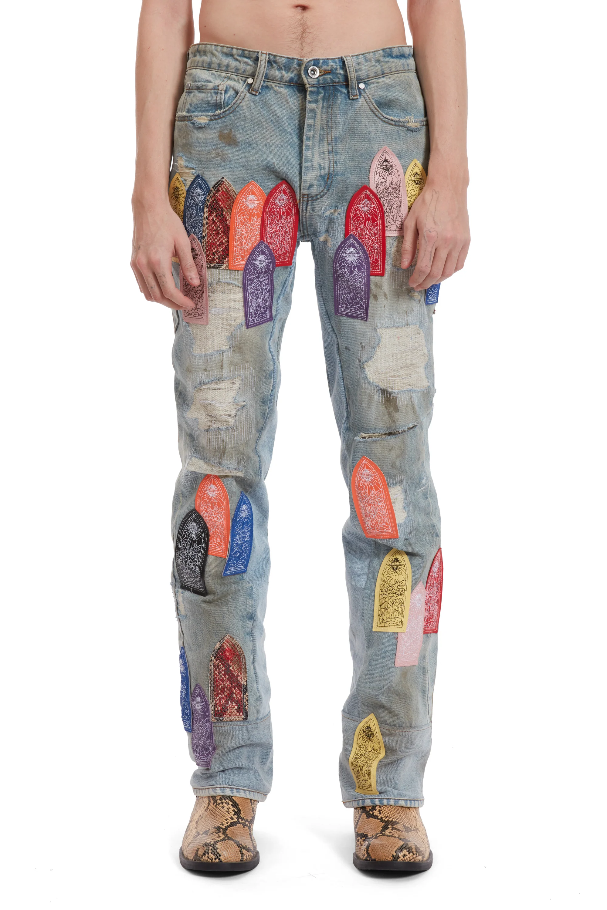 PATCH ARCHED REPAIRED DISTRESSED DENIM - Image 3