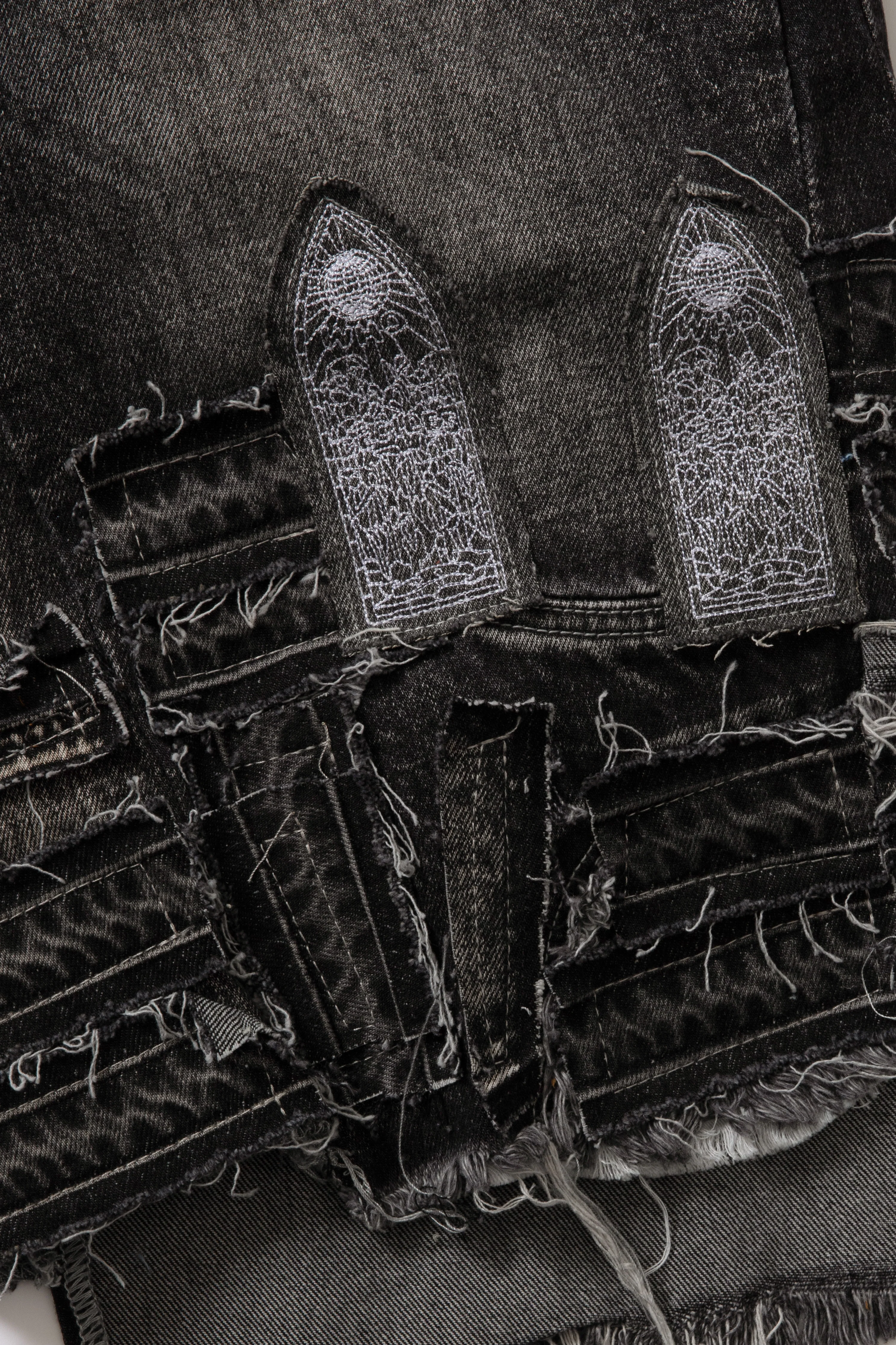 PATCHED ARCH BLOWOUT DENIM SHORT - Image 2