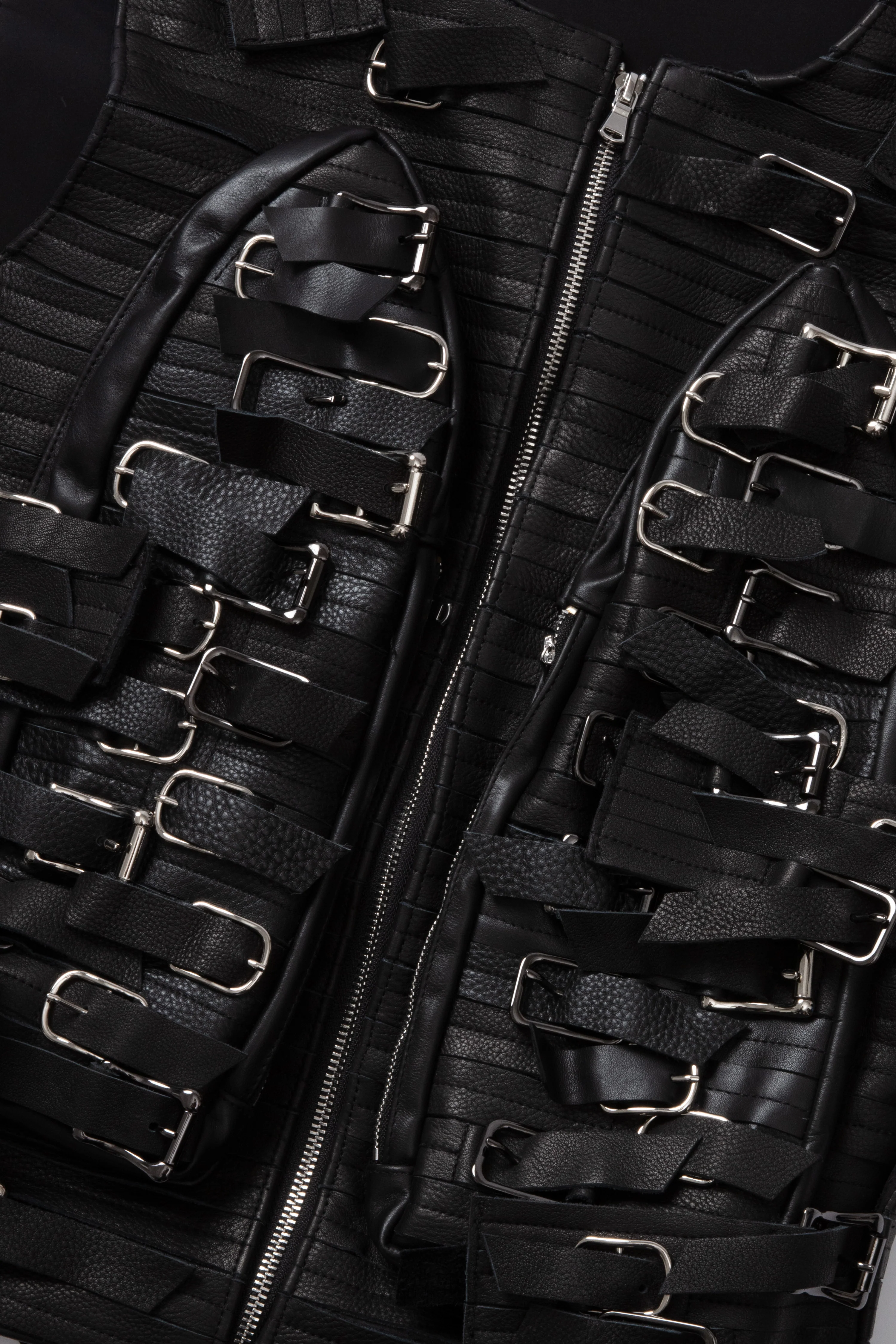 ULTRA BELT VEST - Image 2