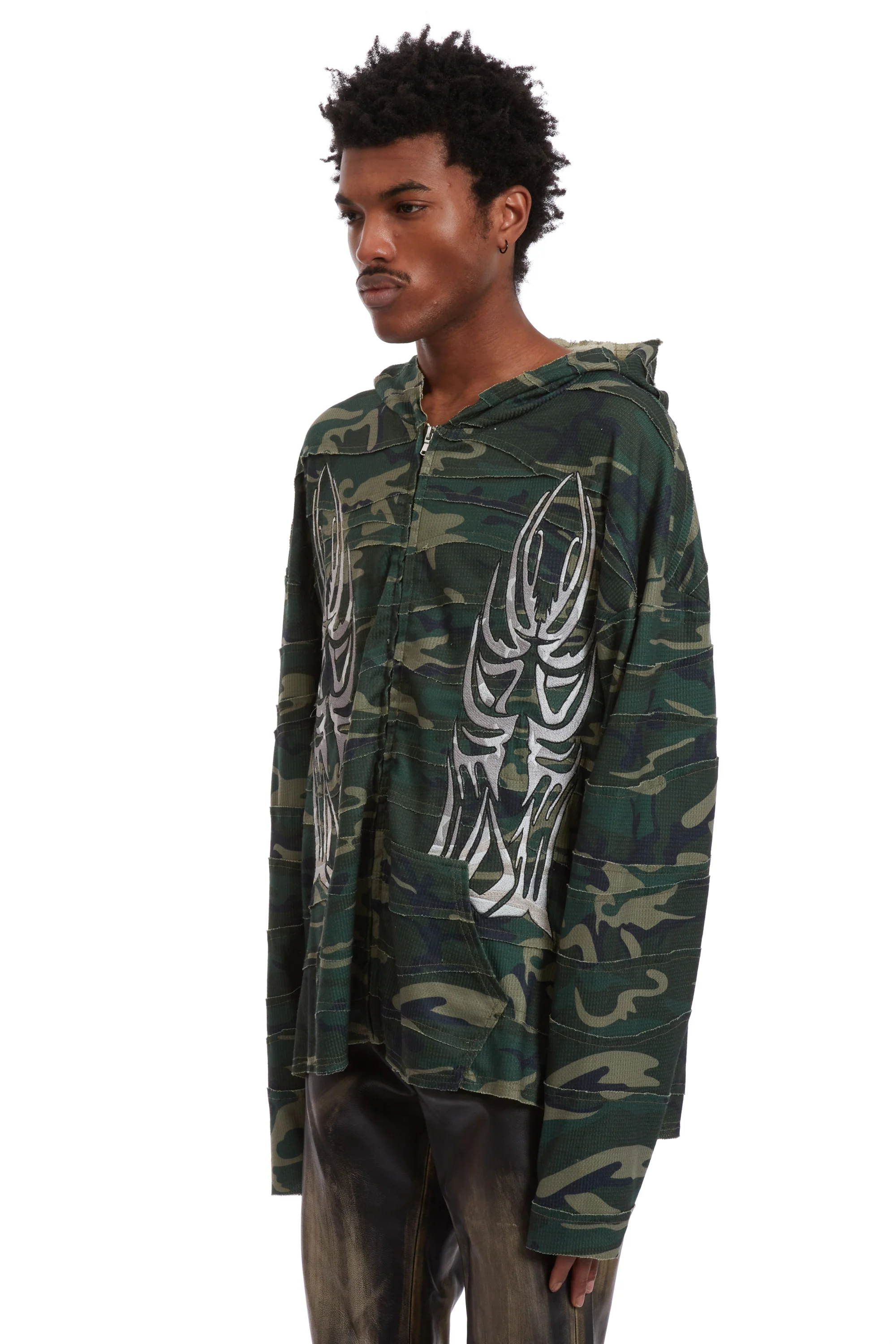 WINGED WAVELENGTH CAMO ZIP UP HOODIE - Image 4